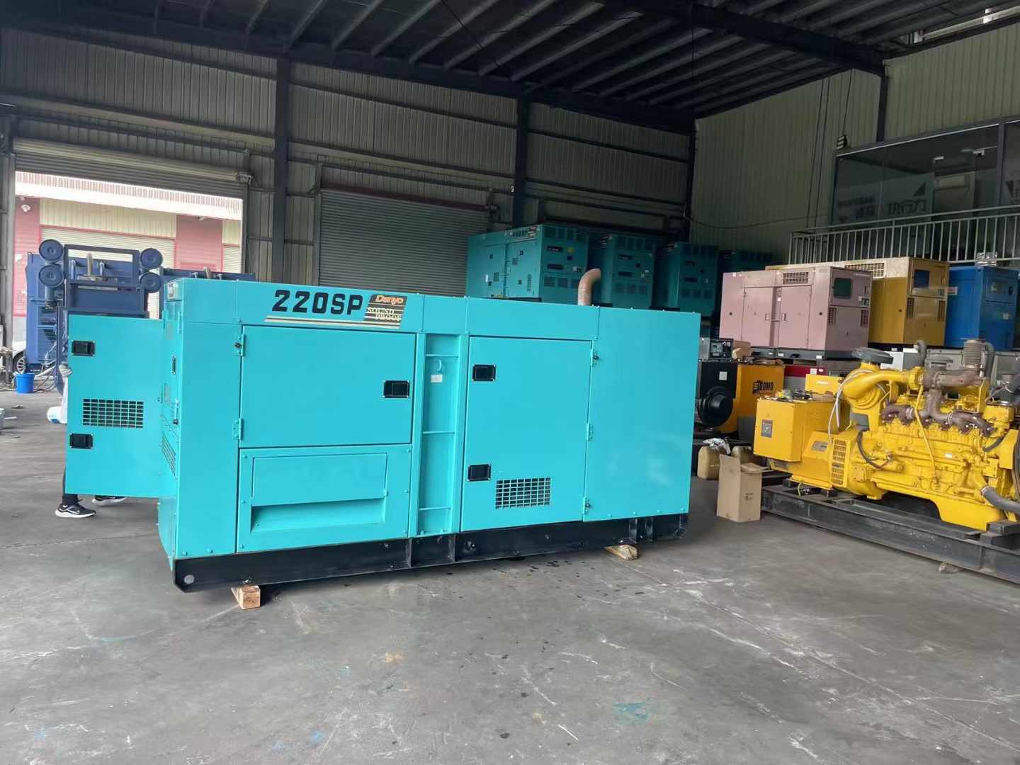 金门800kW 柴油发电机的输出电流波动范围是多少？